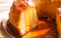 Já deu de torrada! Aproveite o seu pão velho para fazer um pudim de pão na airfryer