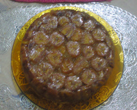 Torta de banana caramelizada