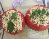 Tomate recheado com ricota temperada