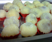 Docinho de uva com brigadeiro branco