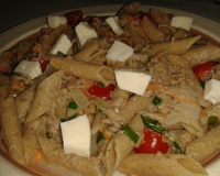 Penne ao molho de iogurte e atum