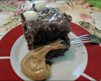 Bolo recheado com doce de leite