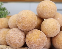 O truque simples para substituir a farinha e o leite no clássico bolinho de chuva da vovó
