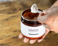 Cristiane Perroni, nutricionista: "Não jogar creatina direto na boca. O horário para consumo é indiferente porque ela leva entre 14 e 28 dias para "encher" o músculo"