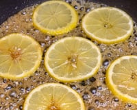 Junte limão e manteiga na frigideira: a dica de ouro para fazer um molho que vai deixar as suas carnes simplesmente irresistíveis