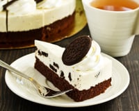 Cheesecake de Oreo: base crocante e o recheio de chocolate branco é a sobremesa dos sonhos
