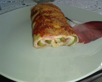 Rocambole de massa de pastel