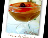 Sorvete ou creme de chocolate ao licor e nozes