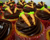 Cupcake de cenoura com cobertura de brigadeiro