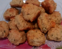 Bolinho de arroz assado e recheados com queijo