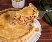 Testei uma receita de torta de frango simples que deu muito certo: o barato não sai caro!