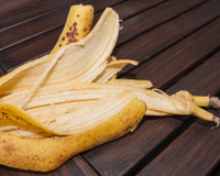 5 formas de utilizar a casca de banana na limpeza de casa