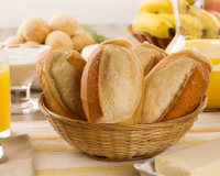 Por que o pão francês endurece e o pão de forma não?