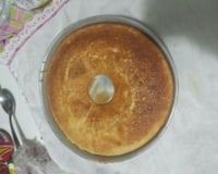 Bolo de massa branca