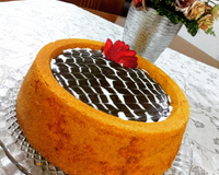 Bolo de cenoura com cobertura de brigadeiro