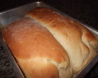 Pão recheado com presunto e queijo