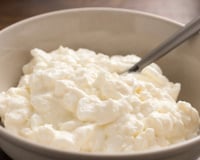 Qual é mais saudável: queijo cottage ou iogurte? Especialistas em nutrição deram uma resposta clara