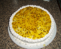 Bolo delicioso de mousse de maracujá