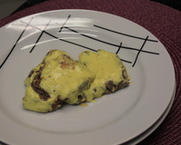 Filé mignon com bacon ao molho de mostarda