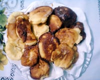 Bolinho frito de leite condensado