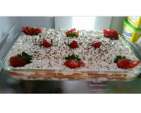 Pavê de morango com chocolate