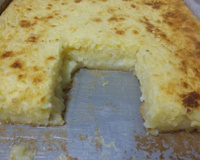 Bolo cremoso de mandioca (aipim)