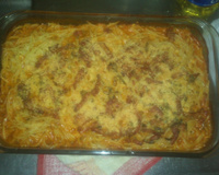 Macarrão ao molho de calabresa e requeijão