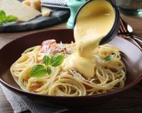 Macarrão ao molho quatro queijos: a melhor receita para impressionar as visitas sem ter muito trabalho no preparo