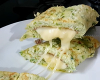 Omelete de abobrinha é a receita simples eu sempre faço quando estou com preguiça de fazer jantar
