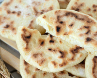 O pão caseiro que sempre aparece na ceia de Natal: "É levinho e rasga como papel"