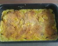 Escondidinho de carne moída e mandioquinha salsa