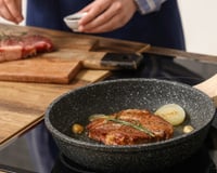 O truque dos chefs para um bife suculento e com crosta perfeita usa apenas 3 ingredientes: veja no TudoGostoso