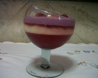 Gelatina com creme de coco
