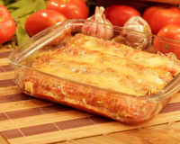 Panquecas com recheio de carne e ervilhas