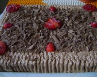 Bolo de chocolate com morango