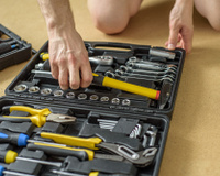 O kit de ferramentas mais completo (e barato) que você vai encontrar: são 169 peças com maleta e furadeira