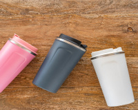 Oferta do dia: clássico copo térmico Stanley com 70% OFF