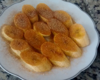 Banana de microondas com canela e açúcar