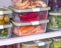 16 potes por R$ 40! Kit ajuda a organizar os alimentos e está com o menor preço do ano