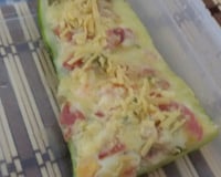 Abobrinha recheada com frango (Zapalito)