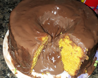 Bolo vulcão de cenoura com chocolate