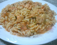 Macarrão na pressão com atum