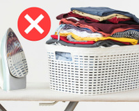 Aposentei o ferro de passar depois que aprendi os truques da vovó para desamarrotar roupa rapidinho sem ele (e ainda economizo na conta de luz)!