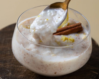 Descobri uma forma diferente de fazer arroz-doce e virou minha sobremesa preferida da semana