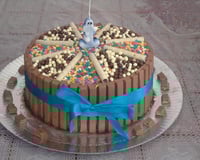 Bolo Kitkat super fácil