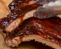 Costelinha de porco com molho agridoce picante