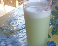 Suco de limão,gengibre e capim cidreira