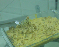 Macarrão aos 4 queijos e bacon