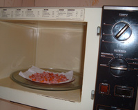 Petisco de salsicha ressecada