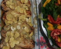 Filé de tilápia ao molho champignon